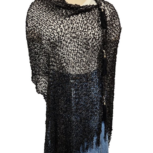 Black Scarf Poncho Vest Adjustable Tassel Wrap - Picture 4 of 4